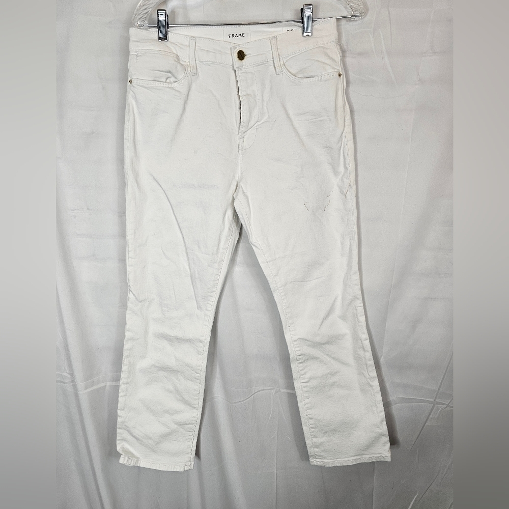 Frame Le High Straight leg white jeans in size 30 NWT